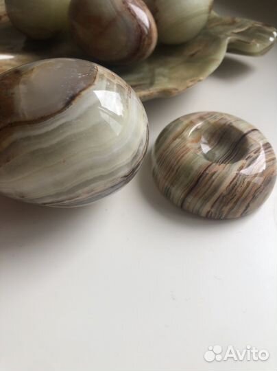 Яйцо сувенир оникс