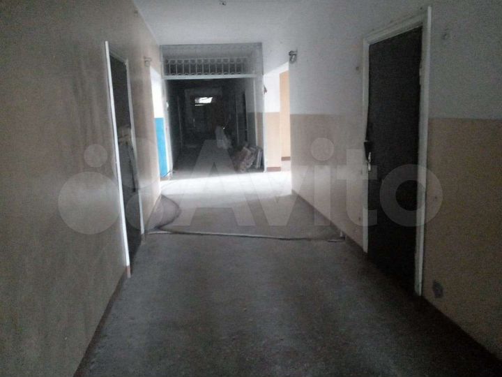 Дом 1558,3 м² на участке 8,82 га