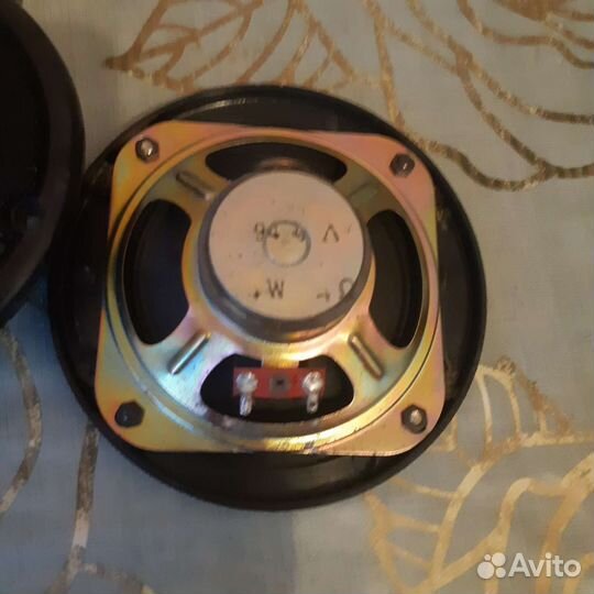 Колонки на автомобиль