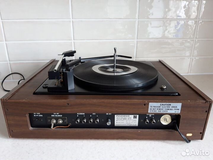 Виниловый проигрыватель Panasonic