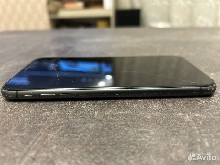 iPhone 11, 256 ГБ