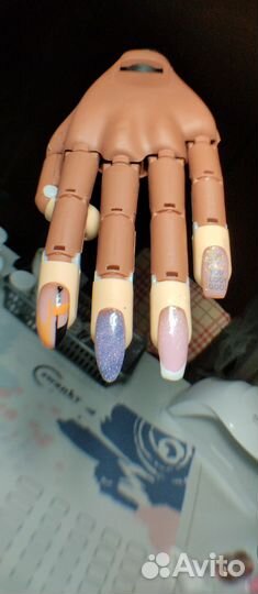 Модель на маникюр бесплатно