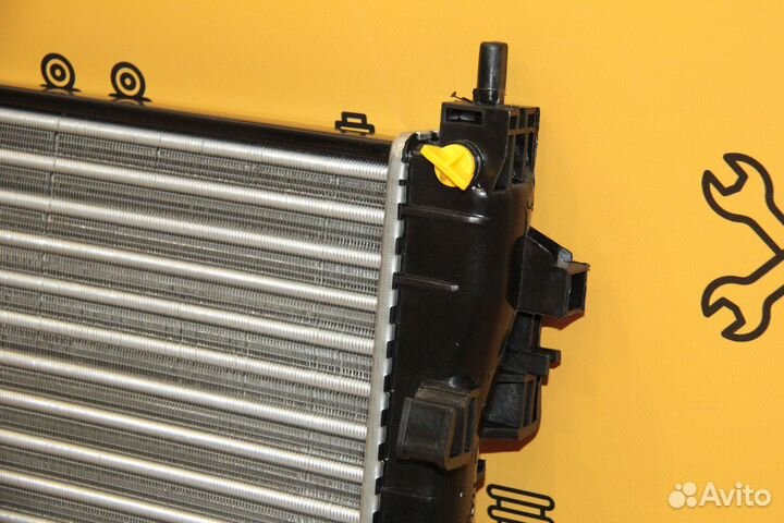 Радиатор двс АКПП Chevrolet Cruze 09 - 16