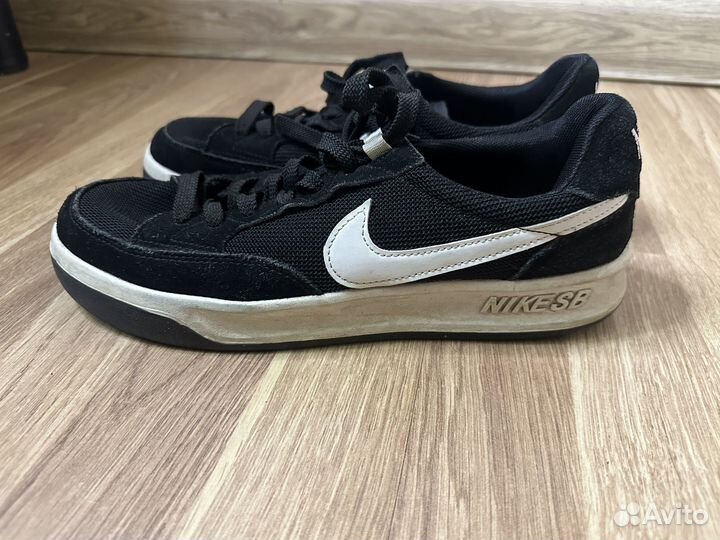 Кроссовки nike