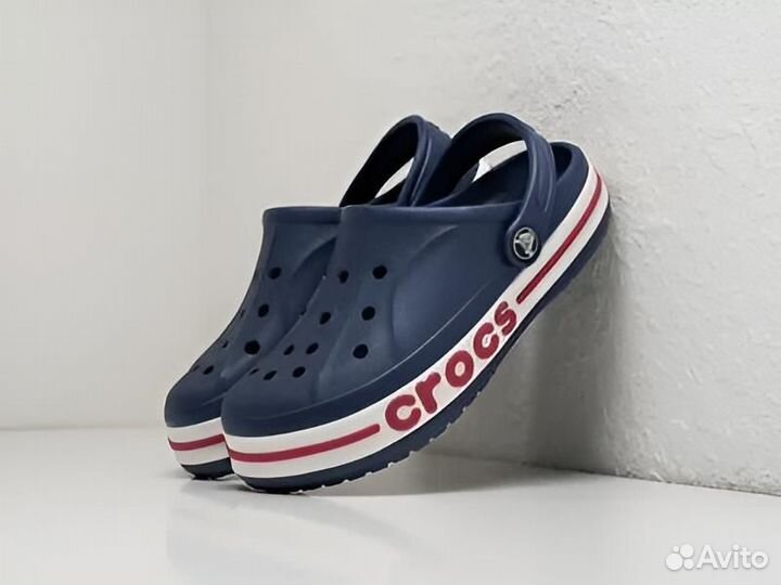 Тапочки crocs