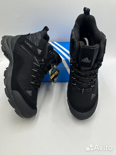 Кроссовки adidas gore tex