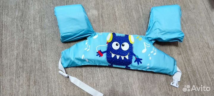 Жилет для купания