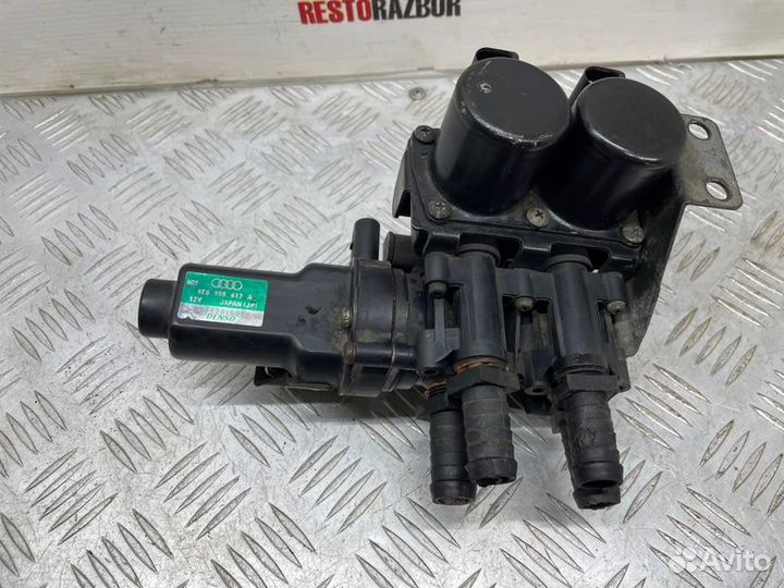 Блок клапанов печки Audi A8 седан BFM 2006