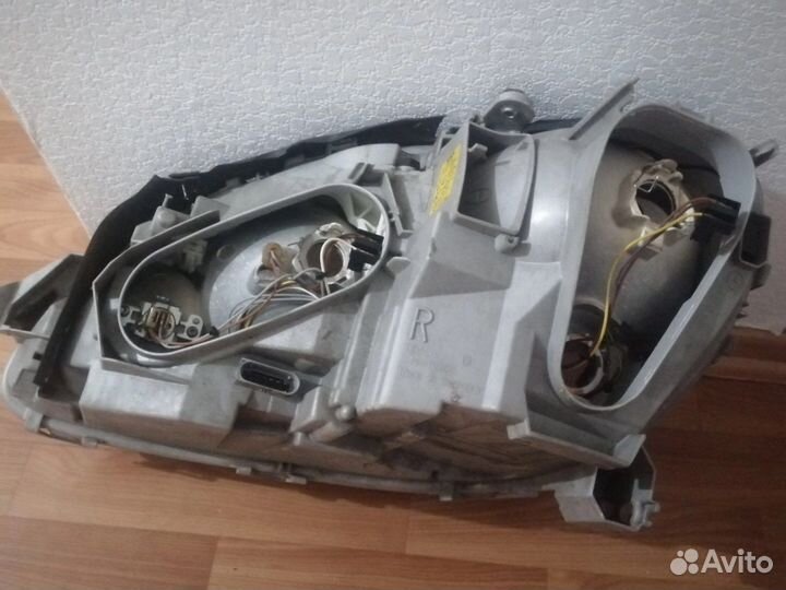 Фара для Mercedes S W-220