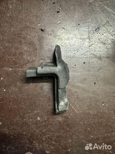 Уплотнитель стекла левый Scania 6 2397926