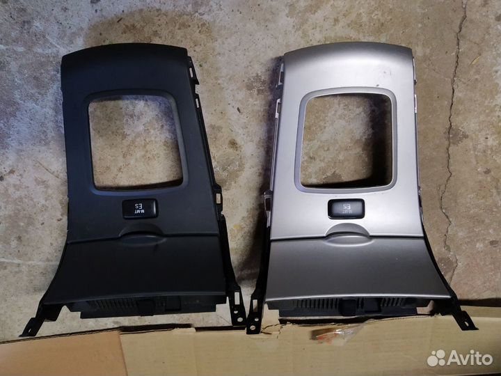 Молдинг торпеды,бардачок Toyota Corolla E150 06-13