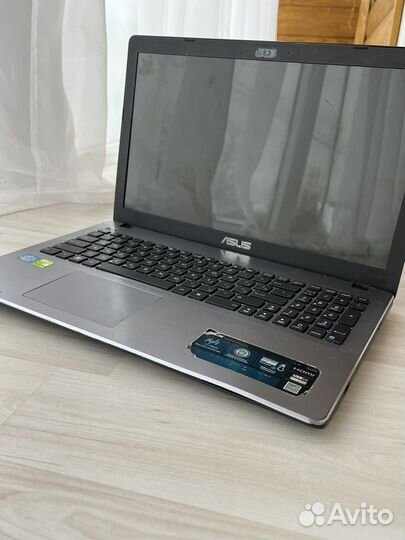 Ноутбук asus
