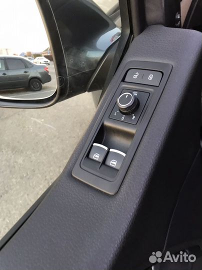 Volkswagen Multivan 2.0 AMT, 2017, 132 000 км