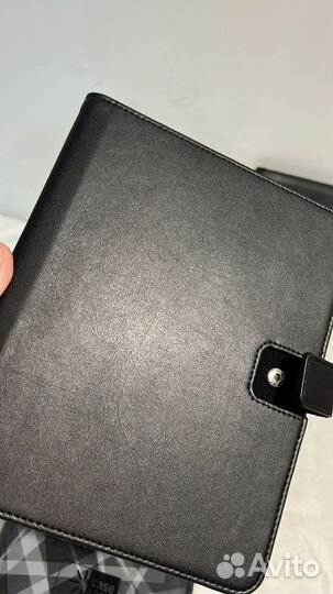 Чехлы для iPad 9,7