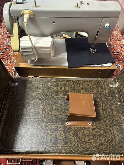 Швейная машина Подольск 142