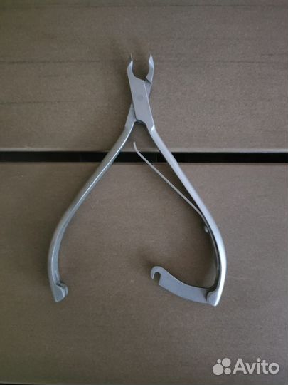 Кусачки для маникюра зингер