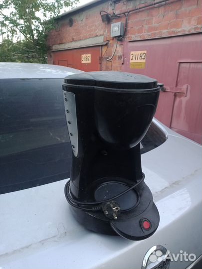 Продам кофеварку