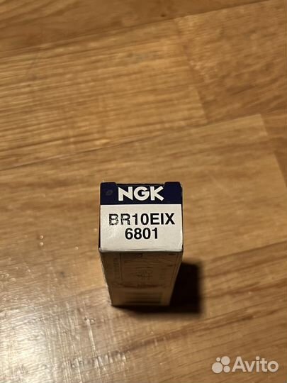 Иридиевая свеча зажигания NGK br10eix 6801