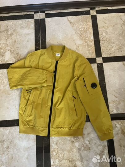 Cp company бомбер оригинал