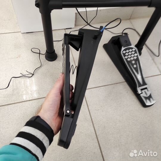 Электронная ударная установка Medeli DD401