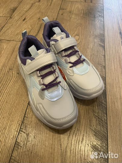 Новые кроссовки на девочку 30-36 размер