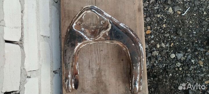 Рычаг mitsubishi pajero sport