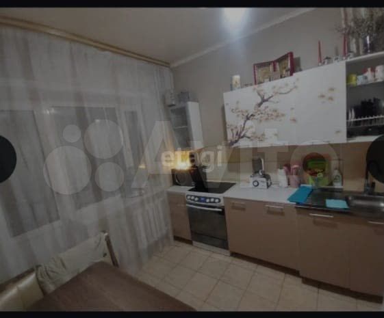 4-к. квартира, 92 м², 8/9 эт.