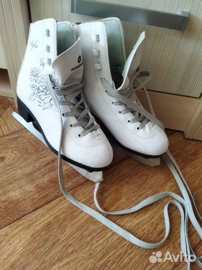 Коньки фигурные детские 34 размер