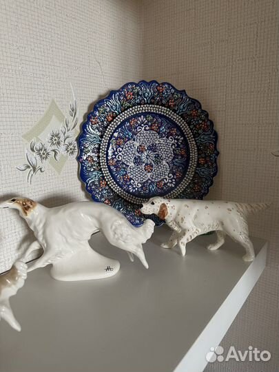 Фарфоровые статуэтки собак