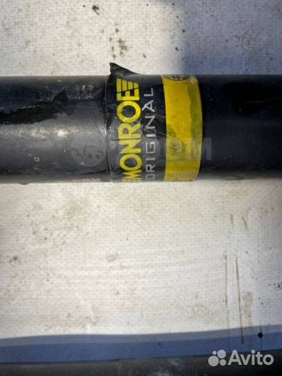 Амортизатор подвески задний Ford Focus 3 iqdb 2012