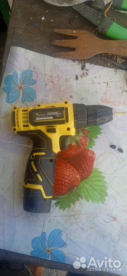 Аккумуляторная дрель шуруповерт