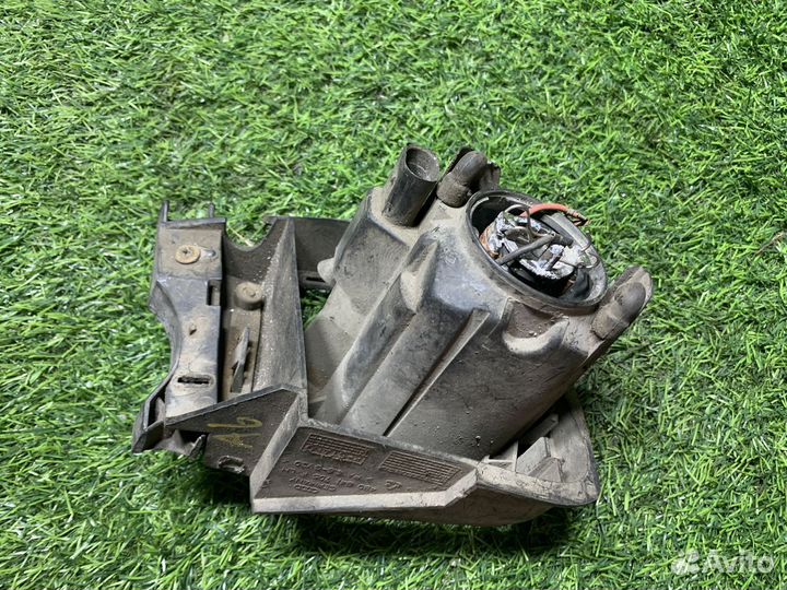 Фара противотуманная Audi A6