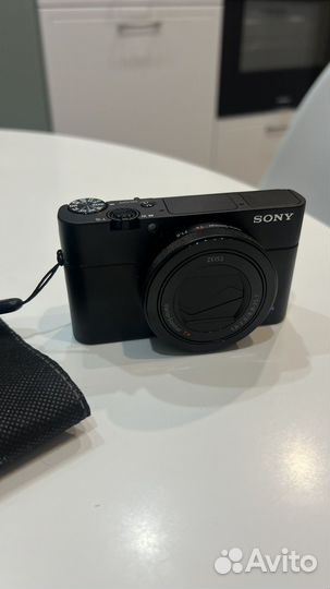 Фотоаппарат Sony DSC RX100M5A