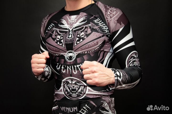 Комплект: рашгард шорты Venum gladiator