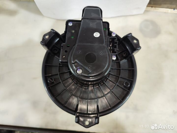 Вентилятор отопителя салона