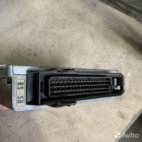 Блок управления двигателем Opel Vectra B 1.8