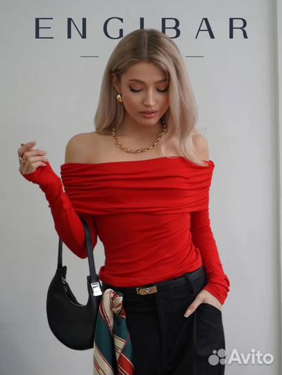 Лонгслив с открытыми плечами