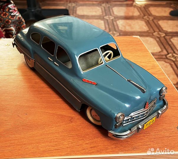 Игрушка СССР машина Газ 12,Зим