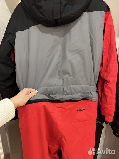 Горнолыжный комбинезон XS