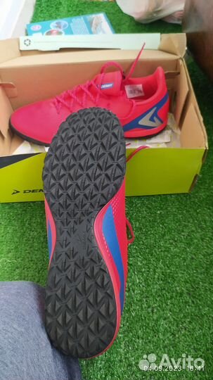 Продам новые сороконожки для футбола