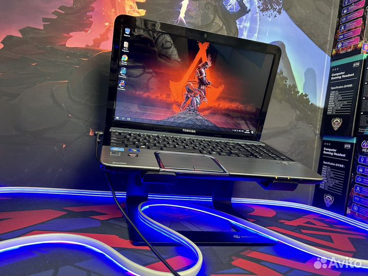 Мощный ноутбук Toshiba i7 2GB видео 8GB озу SSD