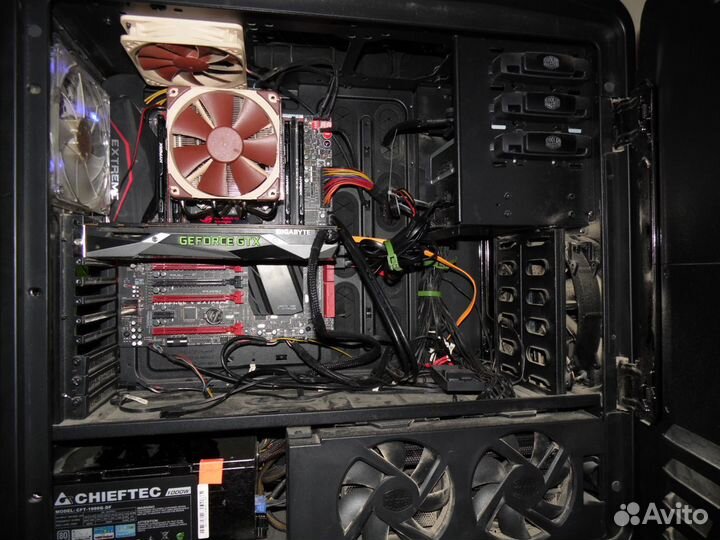 Asus ROG Rampage V Extreme X99 Cooler Master