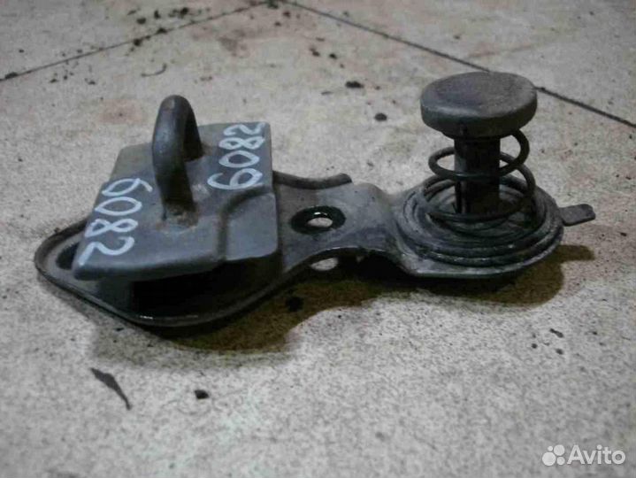 Замок капота Mercedes E W211 2002-2009