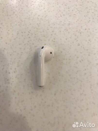 AirPods 2 наушник правый