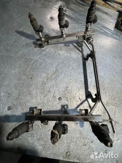 Топливная рампа Audi A6 C5 2000 078133551AC