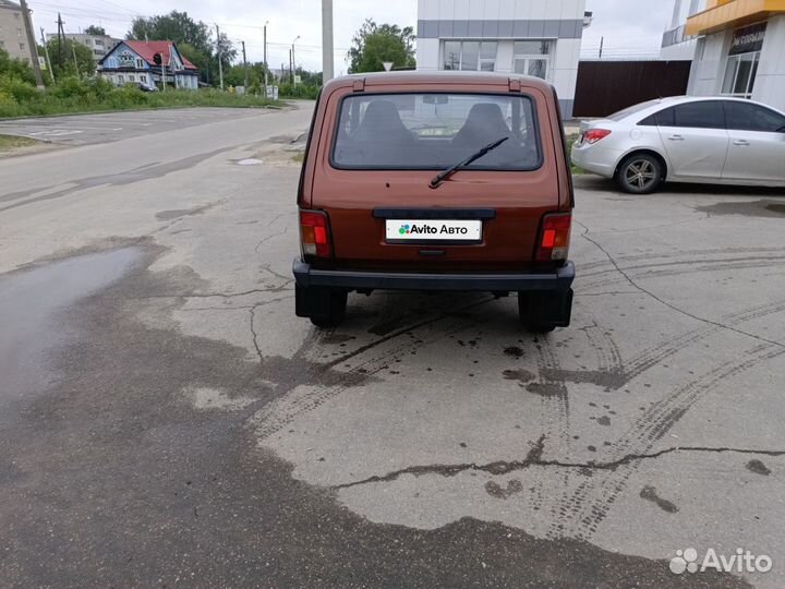 LADA 4x4 (Нива) 1.7 МТ, 2002, 10 000 км