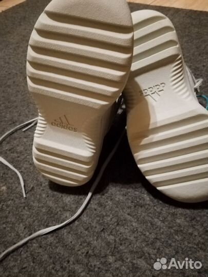 Кроссовки детские