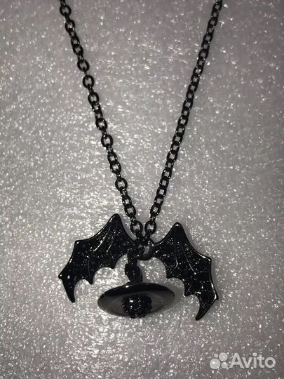 Кулон Vivienne Westwood Bat Wing Orb Necklace