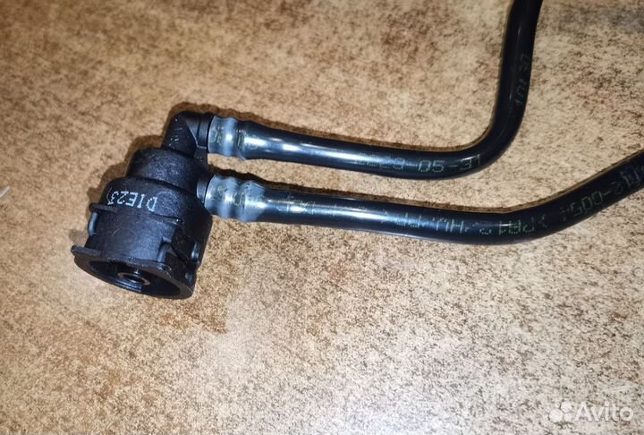 Трубка вентиляционная Mercedes W213