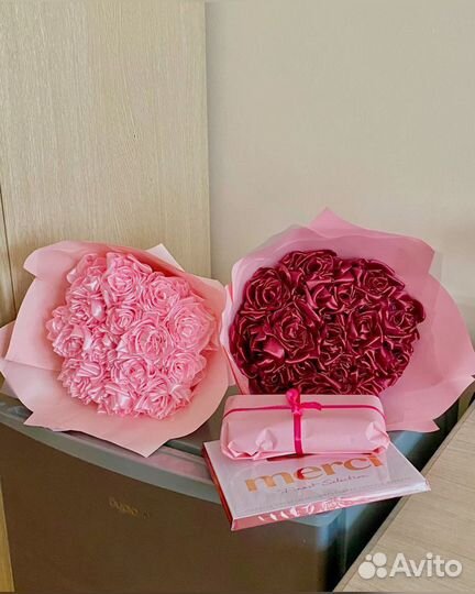 Букет роз из атласных лент